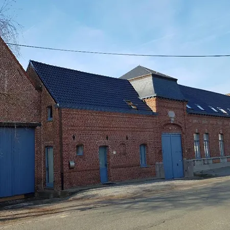 بيت للعطل La Ferme Bleue *